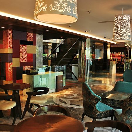 Chandīgarh Maya Hotel מראה חיצוני תמונה