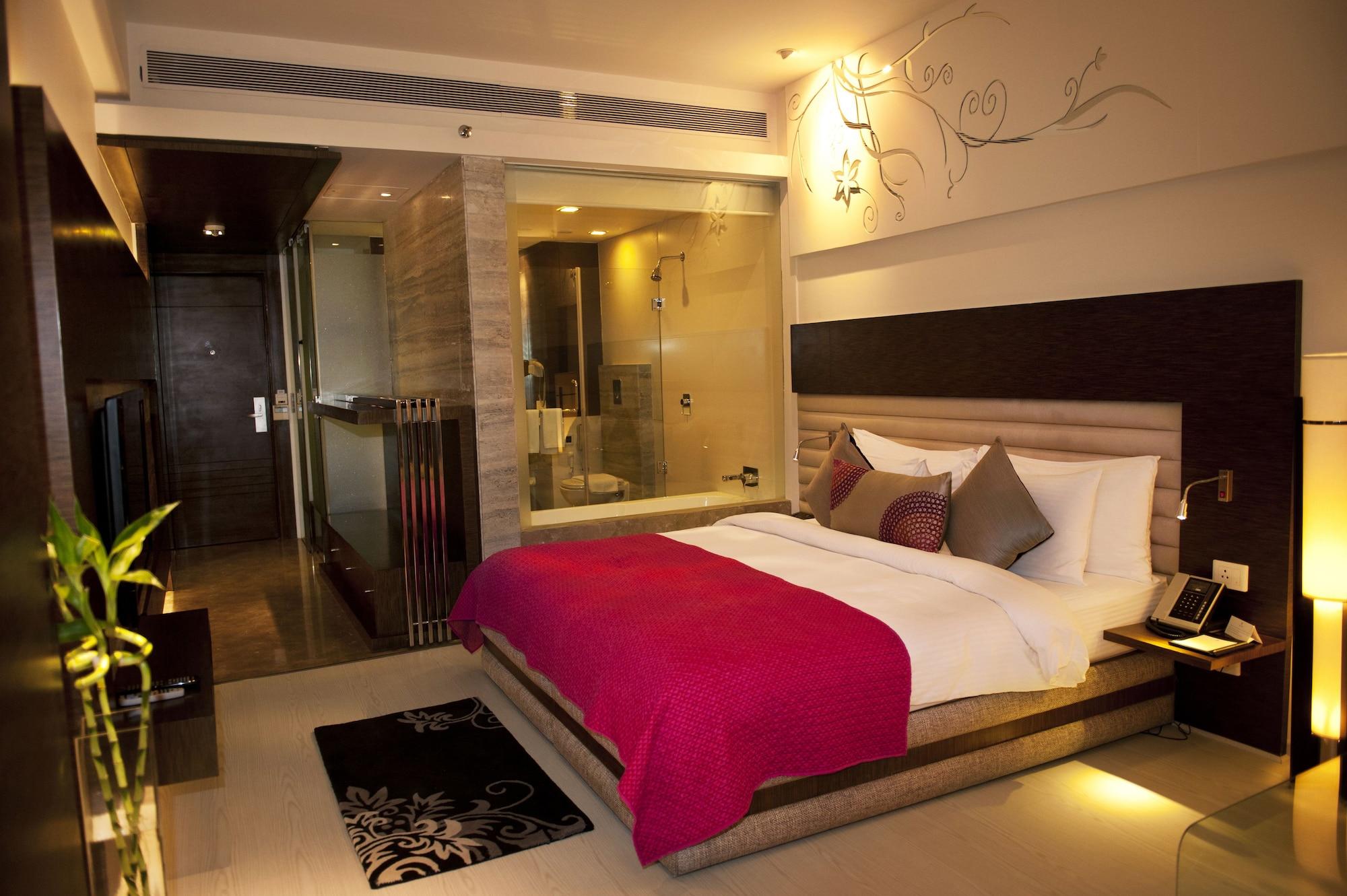 Chandīgarh Maya Hotel מראה חיצוני תמונה