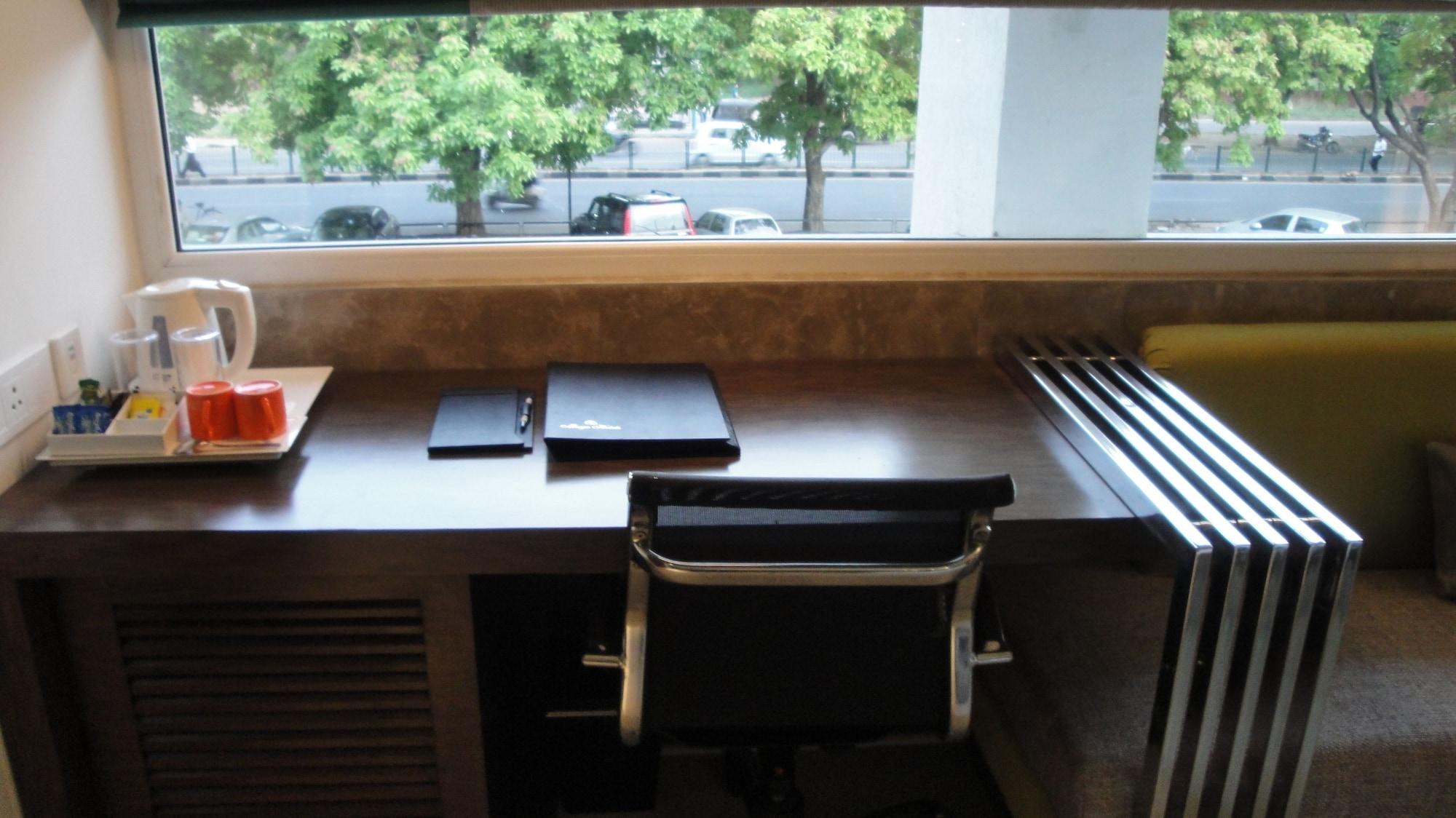 Chandīgarh Maya Hotel מראה חיצוני תמונה