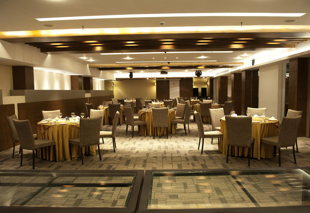 Chandīgarh Maya Hotel מראה חיצוני תמונה