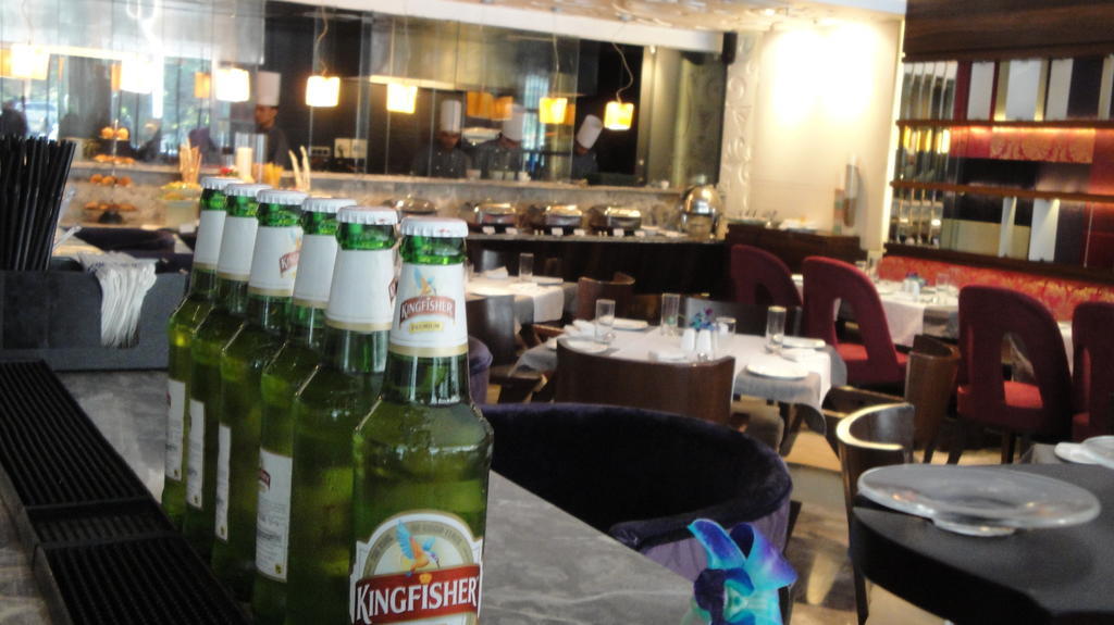 Chandīgarh Maya Hotel מראה חיצוני תמונה