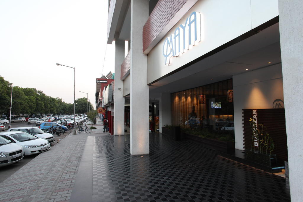Chandīgarh Maya Hotel מראה חיצוני תמונה